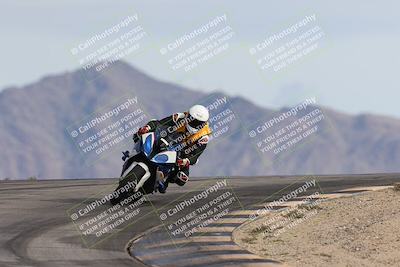 media/Nov-16-2025-Race Pace (Sun) [[8c5fa54630]]/Non Verified Riders (1st 20 Minutes)/6-Turn 12 (2pm)/